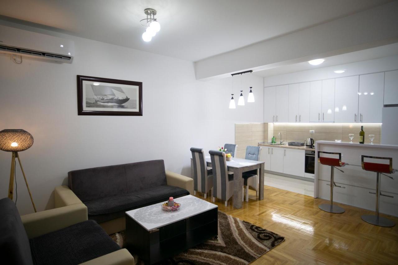 Apartmani Anica تريبينيي المظهر الخارجي الصورة
