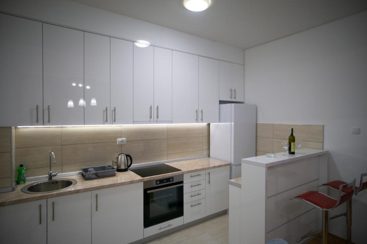 Apartmani Anica تريبينيي المظهر الخارجي الصورة