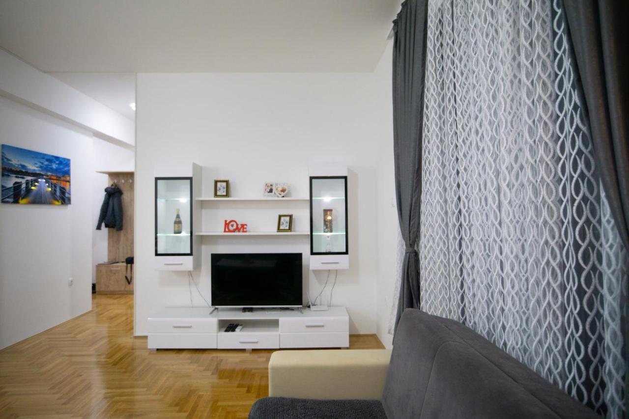 Apartmani Anica تريبينيي المظهر الخارجي الصورة