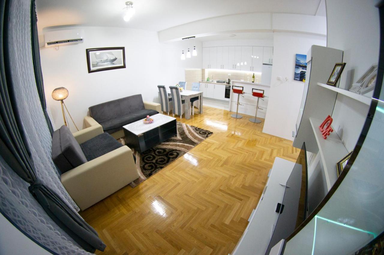 Apartmani Anica تريبينيي المظهر الخارجي الصورة